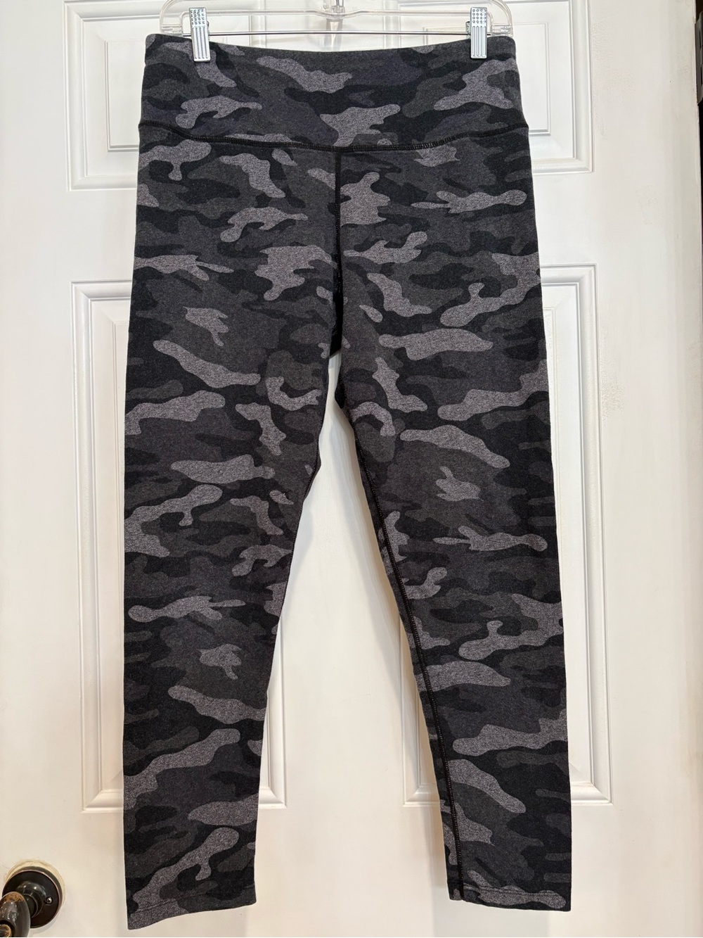 Women’s Calvin Klein Black & Gray Camo Leggings, Size L, Like New